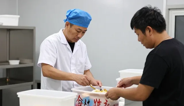 贵州仁怀旌台酒业（集团）有限公司服务配送客户，提供仓储配送等支持